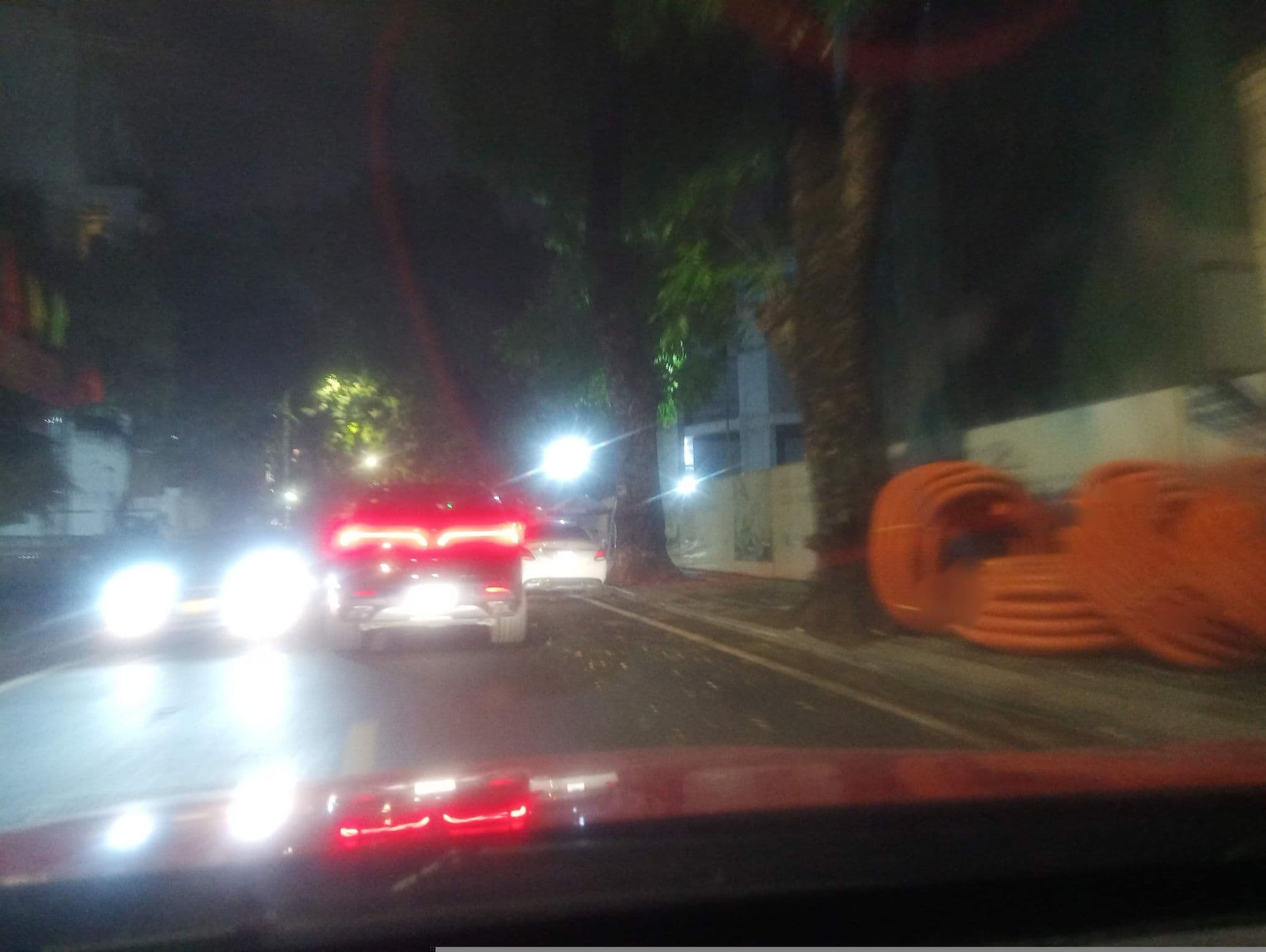 Street view near Trung tâm Thương mại và Dịch vụ Hóa chất, Cửa Nam — © hn_front_1 (CC BY-SA · Mapillary)