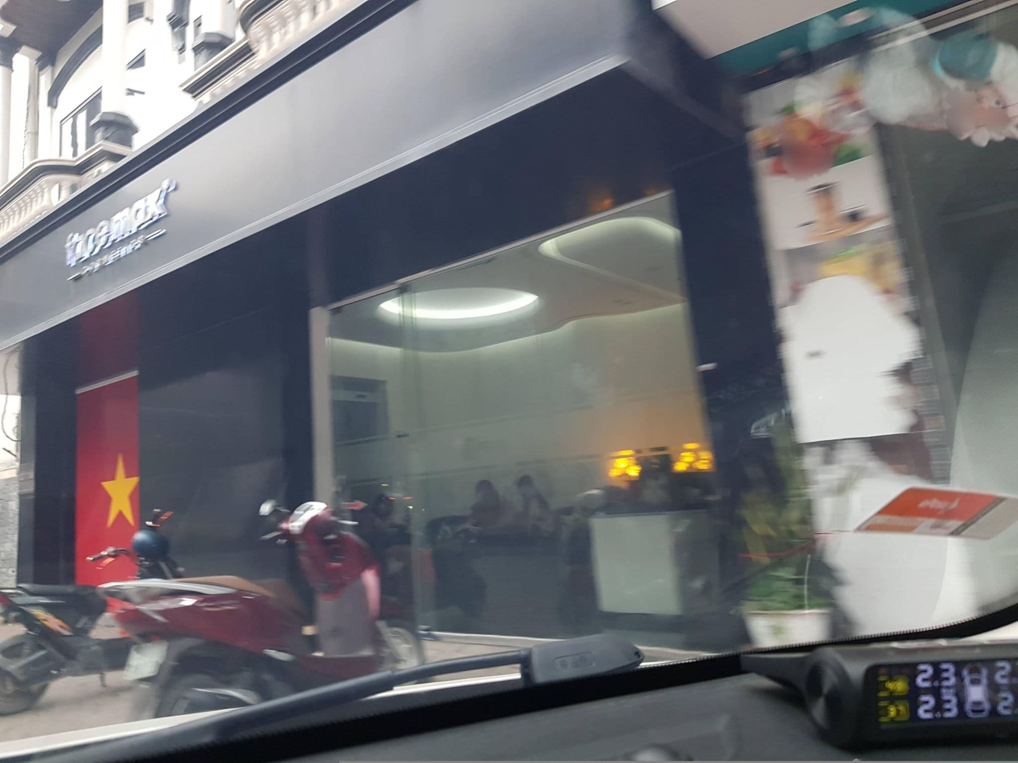 Street view near Pan Horizon, Mai Dịch — © hn_right_1 (CC BY-SA · Mapillary)