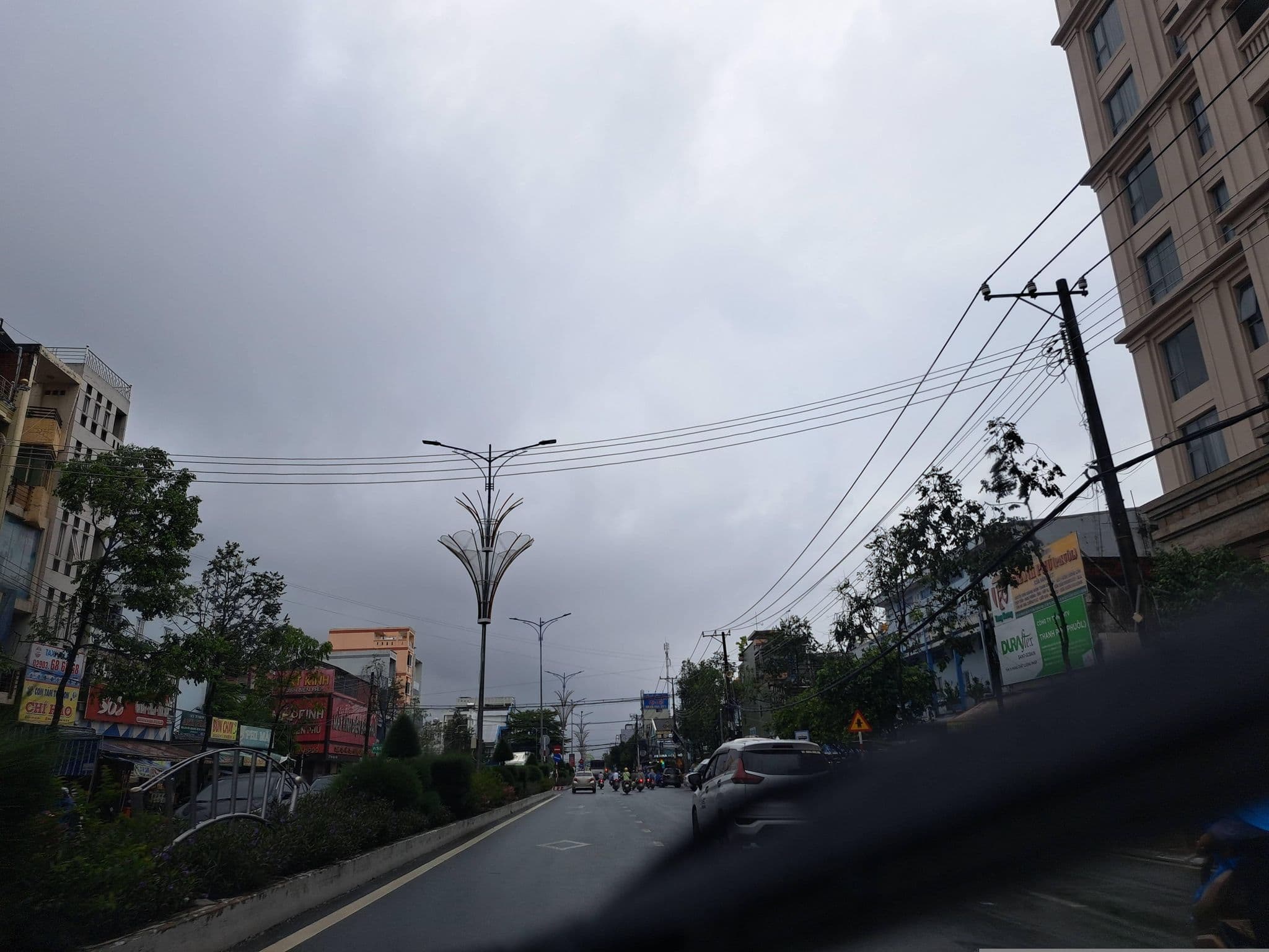 Street view near Phu Cuong Hotel - Ca Mau, Cà Mau — © hoangvietanh (CC BY-SA · Mapillary)
