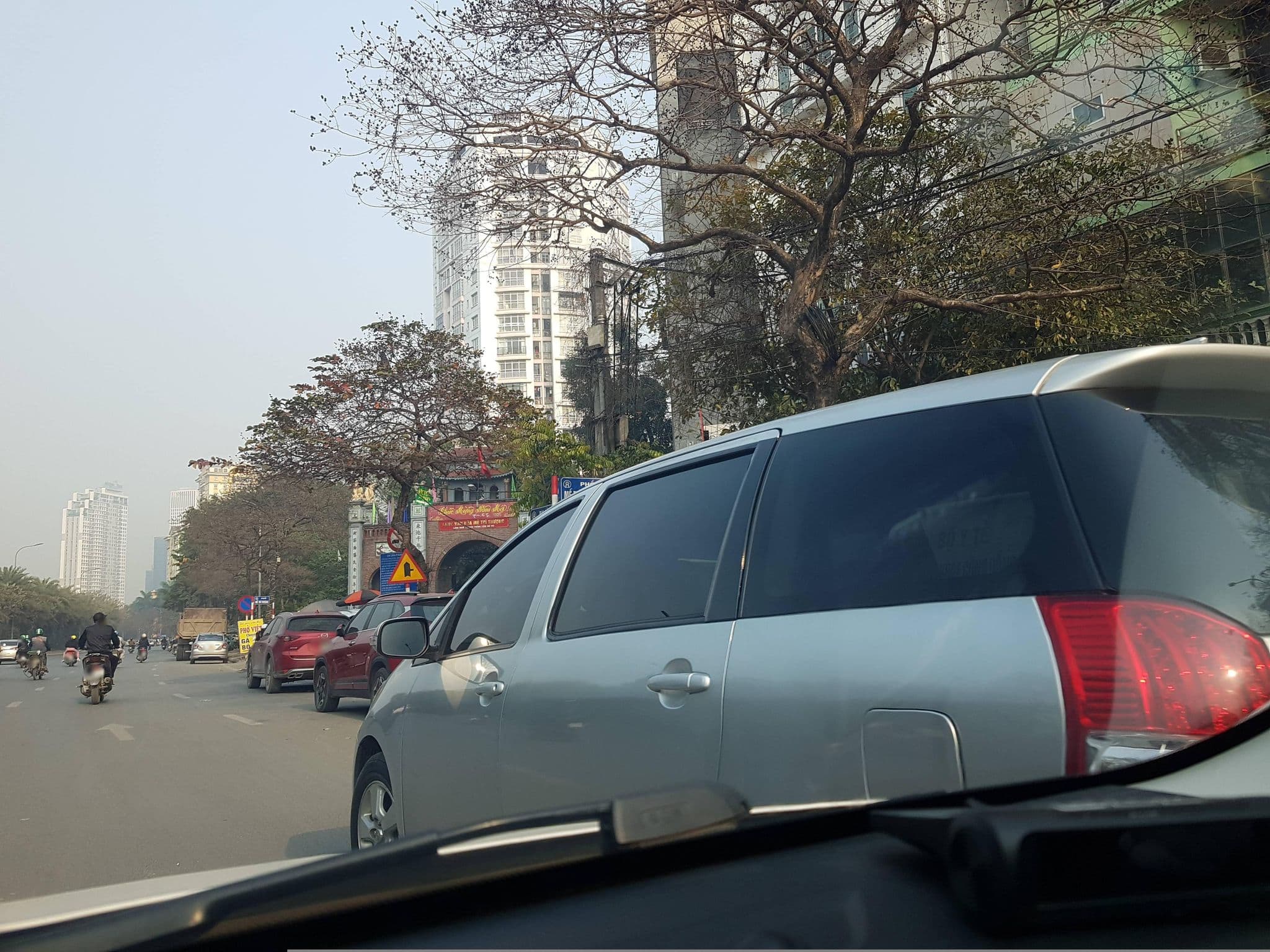 Street view near Victoria Hotel, Phú Đô — © hn_right_1 (CC BY-SA · Mapillary)