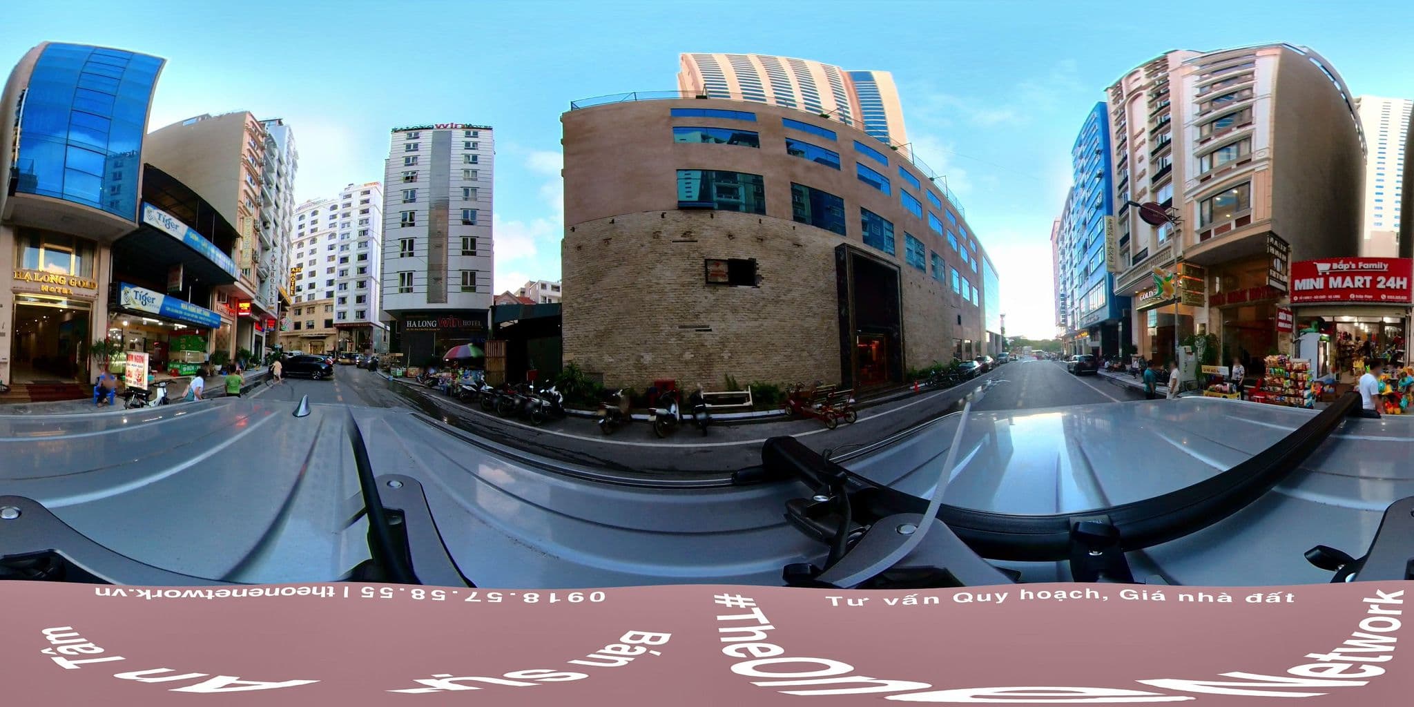 Street view near Khách sạn Mường Thanh Luxury Quảng Ninh, Hạ Long — © theonenetwork (CC BY-SA · Mapillary)