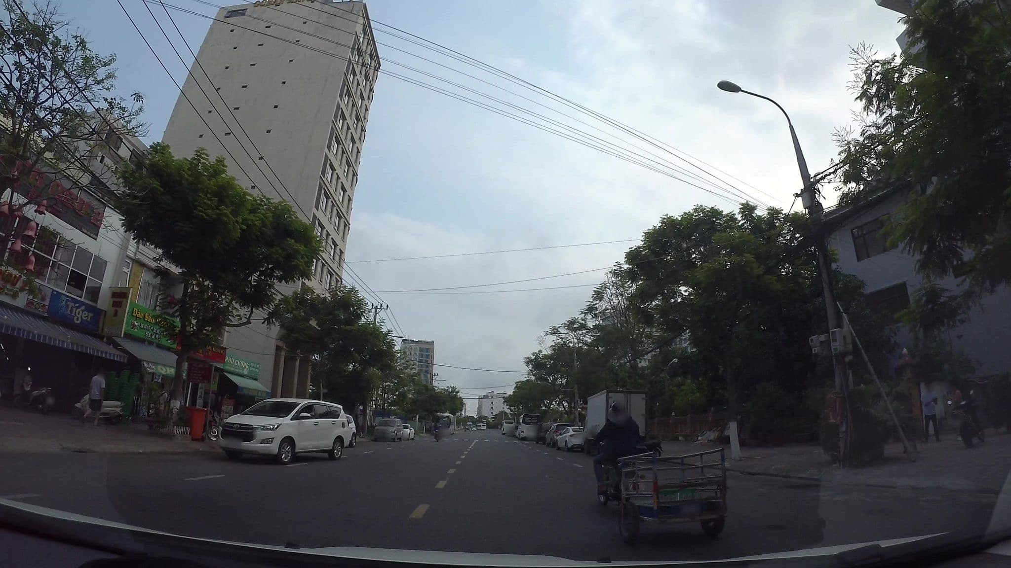 Street view near Ocean Heaven, An Hải