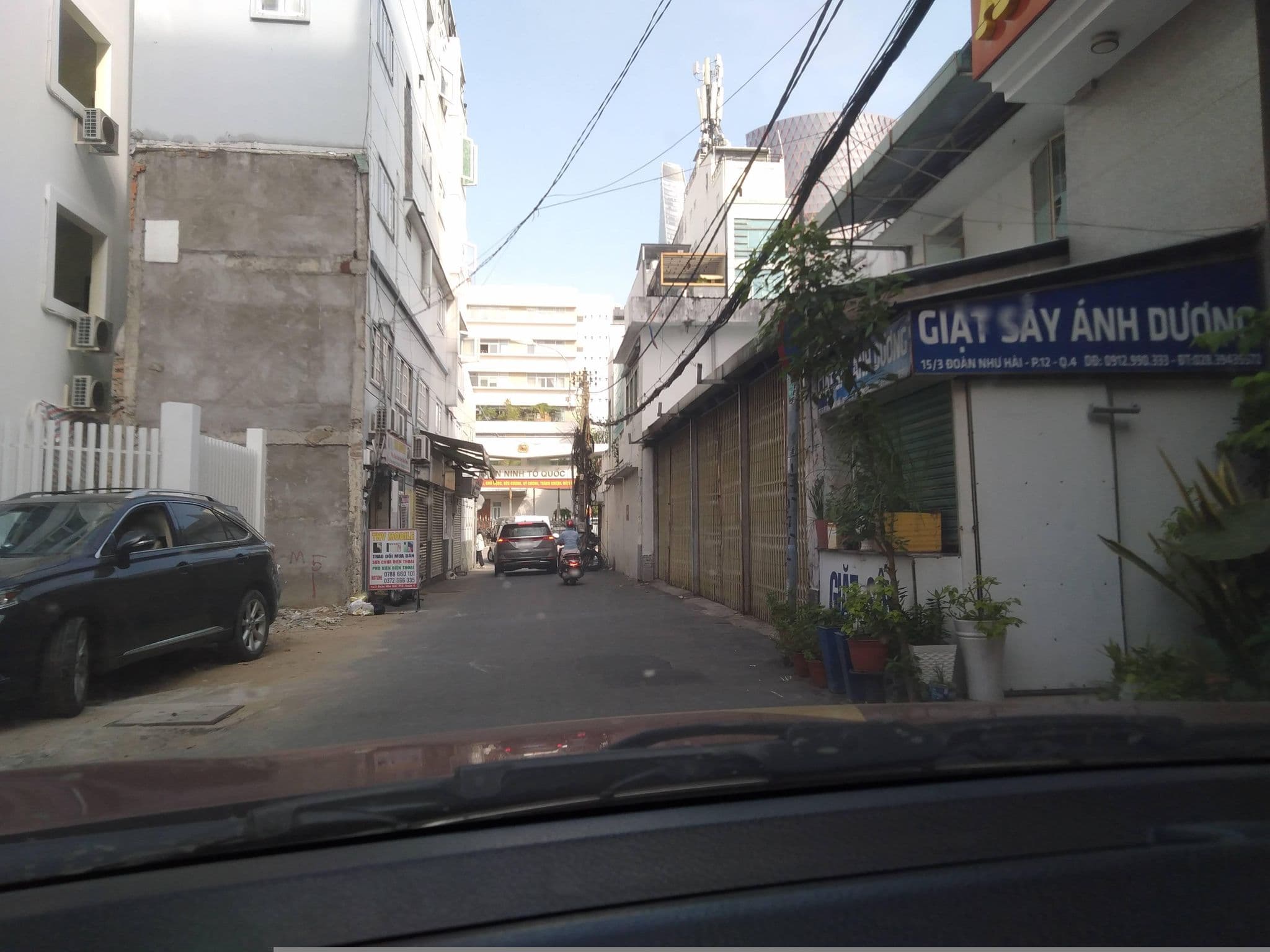 Street view near Quỳnh Khang Apartment, Quận Bốn