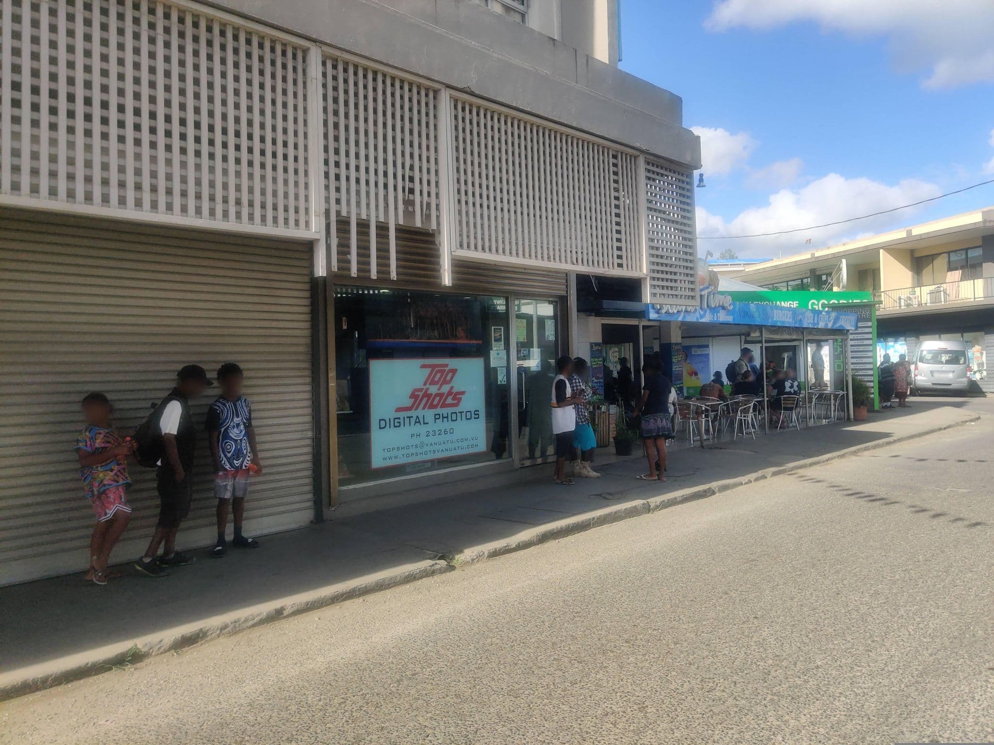Street view near Hôtel Olympic, Port-Vila — © seb1204 (CC BY-SA · Mapillary)