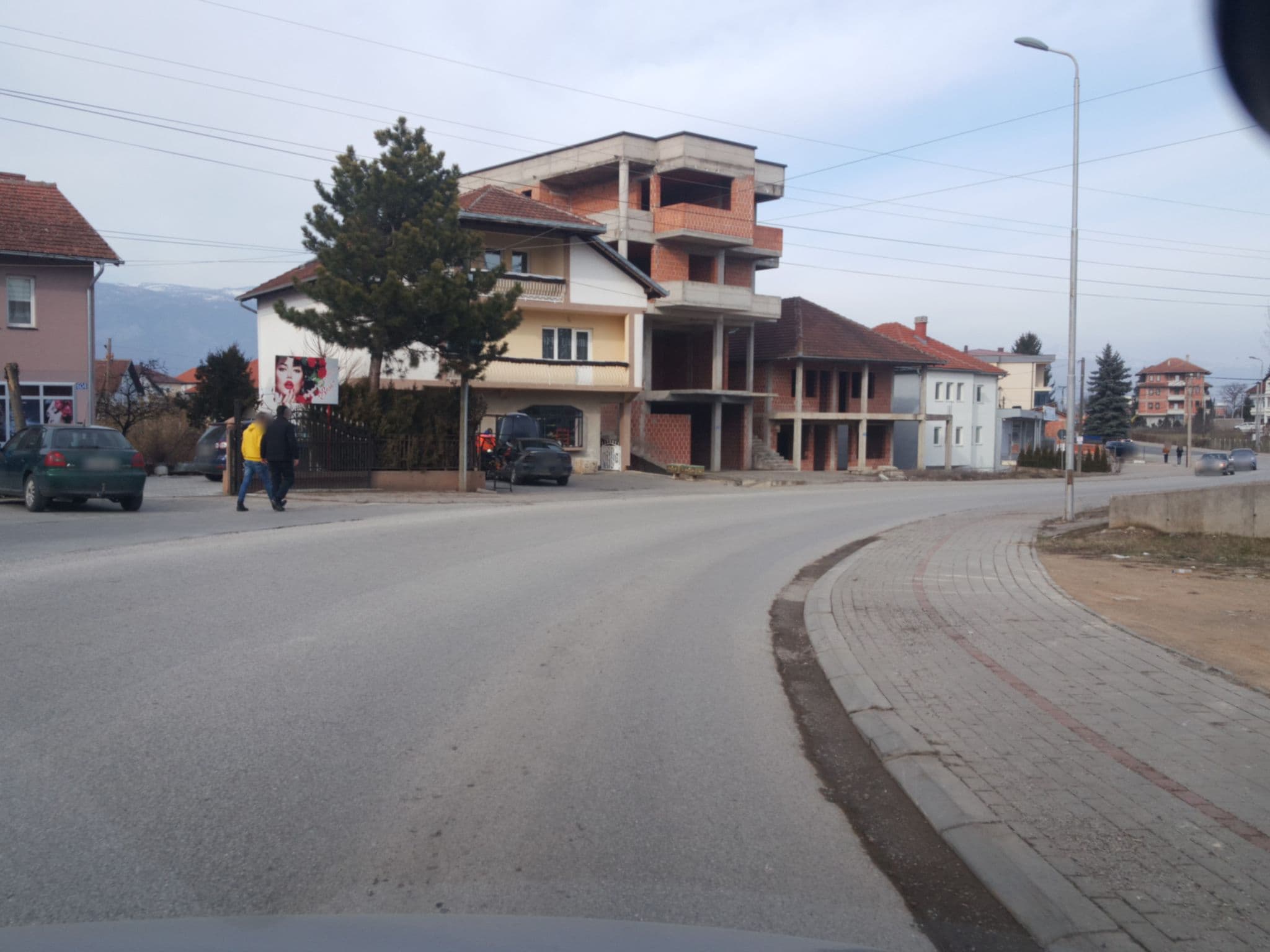 Street view near Hotel Park, Istok — © yllferizi (CC BY-SA · Mapillary)