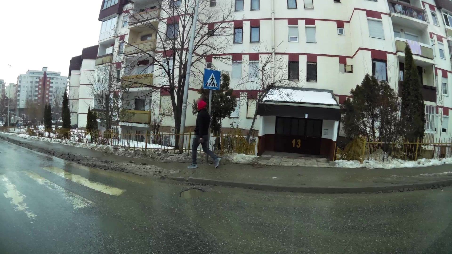 Street view near Objekti 37, Pristina