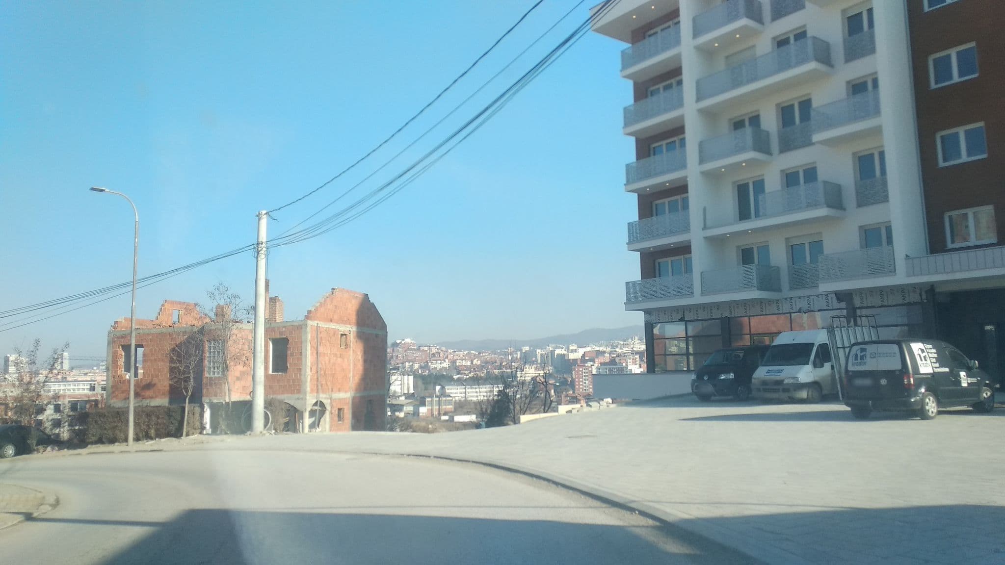 Street view near Puhiza 2, Pristina