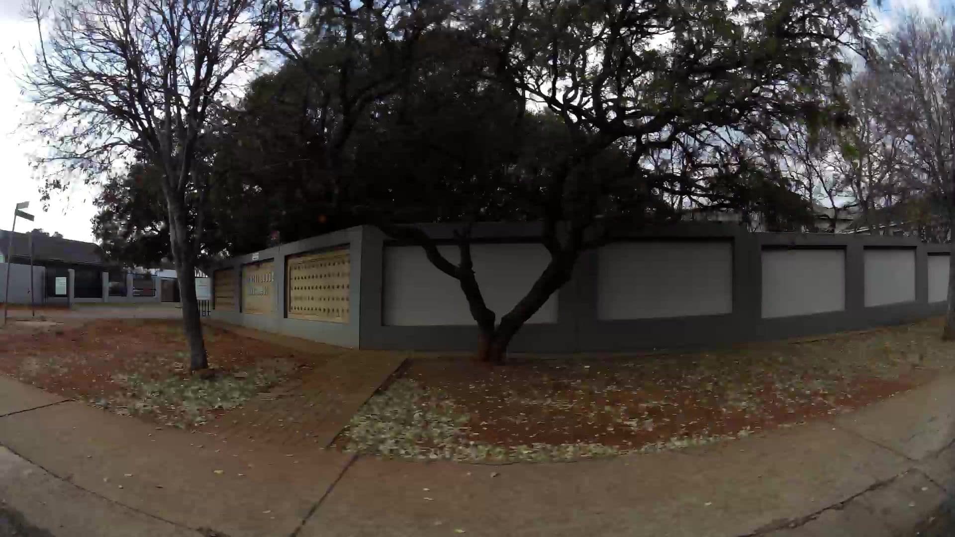 Street view near Tambotie Lodge, Pretoria