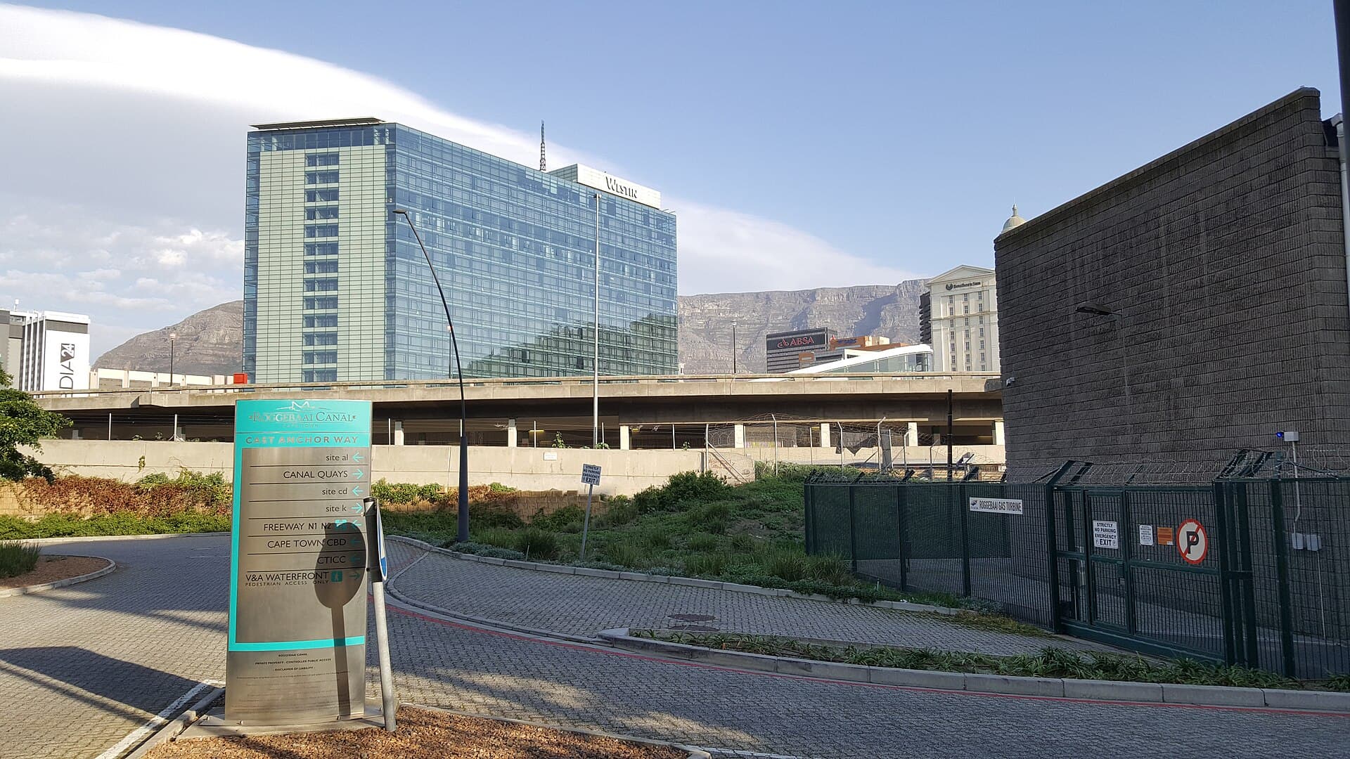 The Westin Cape Town Convention Square (via Wikimedia Commons, CC BY-SA 4.0)