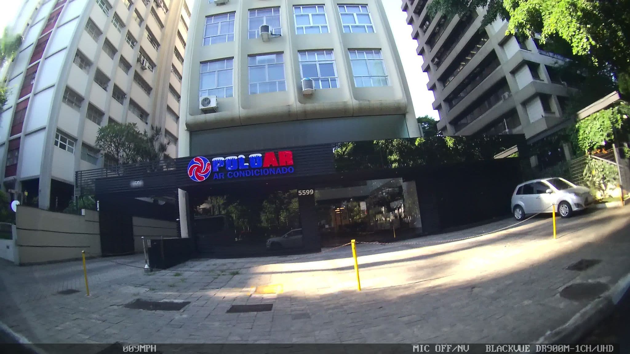 Street view near Meliá Jardim Europa, Itaim Bibi — © kaart_4 (CC BY-SA · Mapillary)