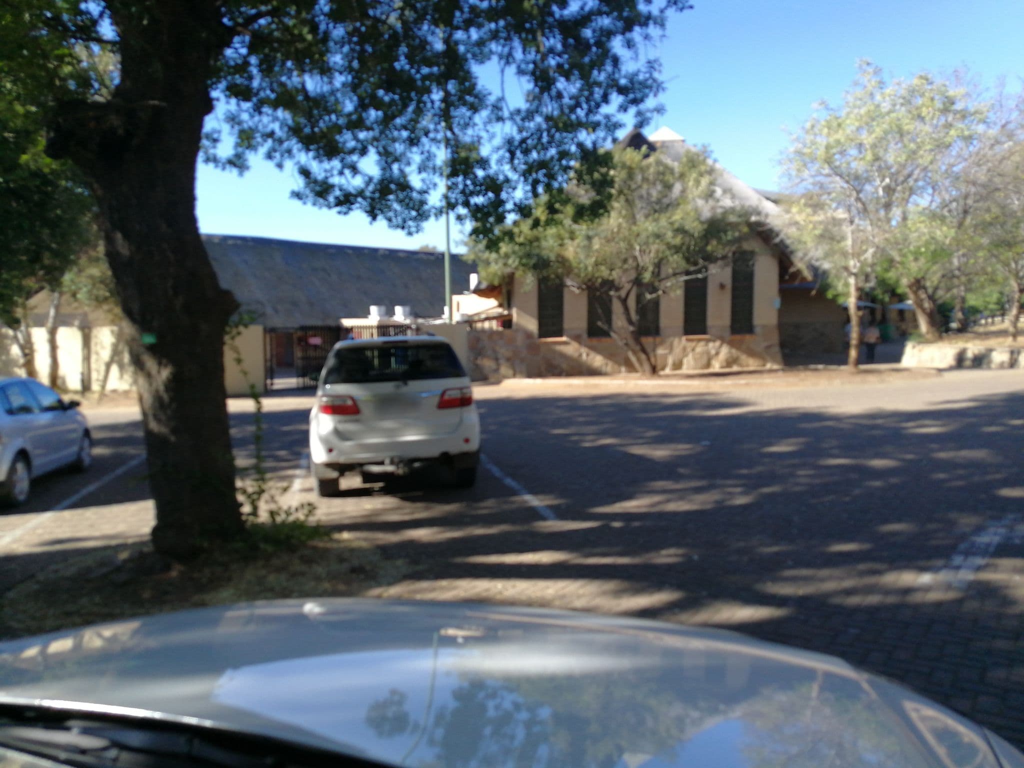 Street view near BE3 28, Hundzukani