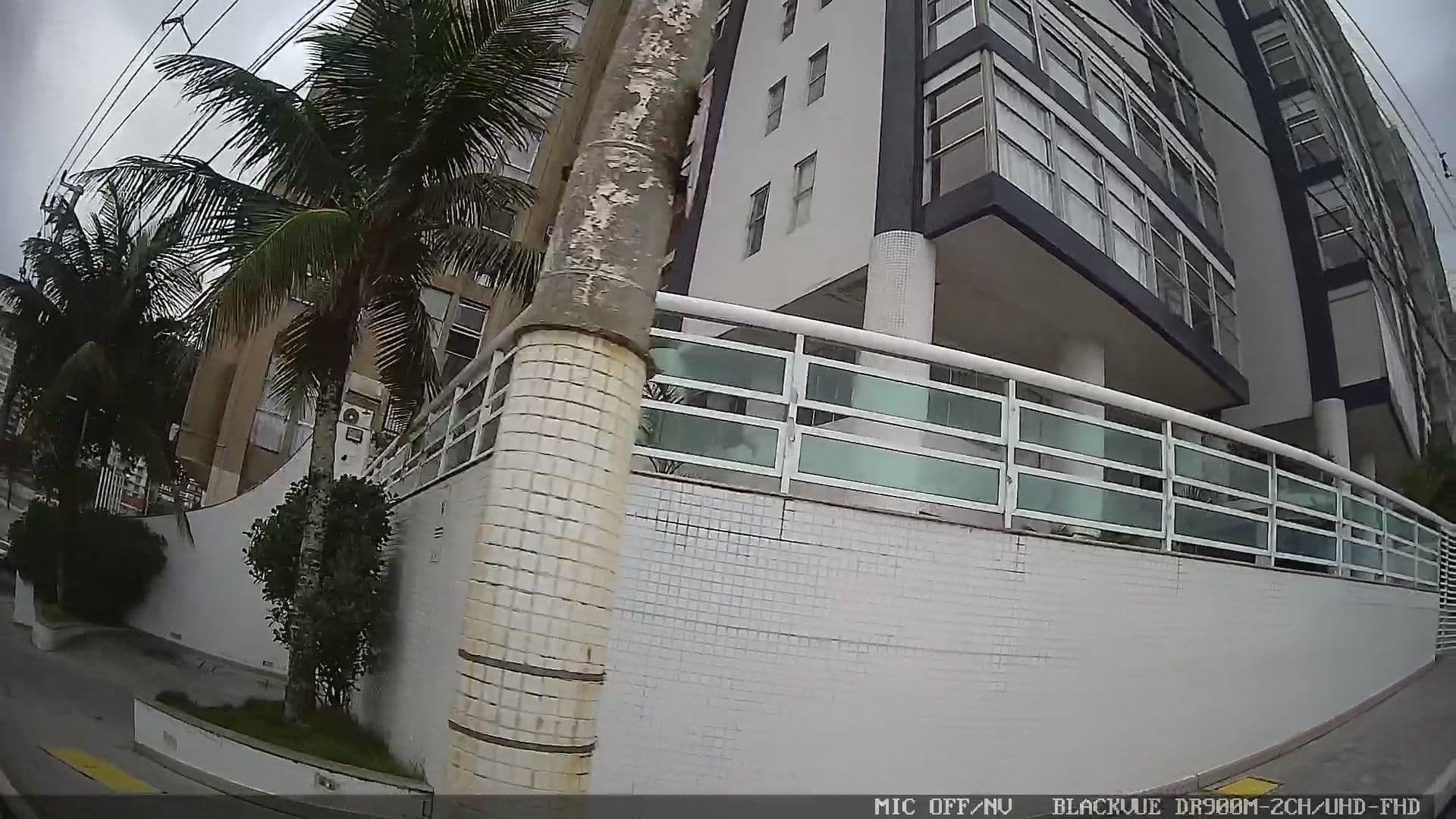 Street view near Grand Hotel Guarujá, Guarujá — © yaf1 (CC BY-SA · Mapillary)