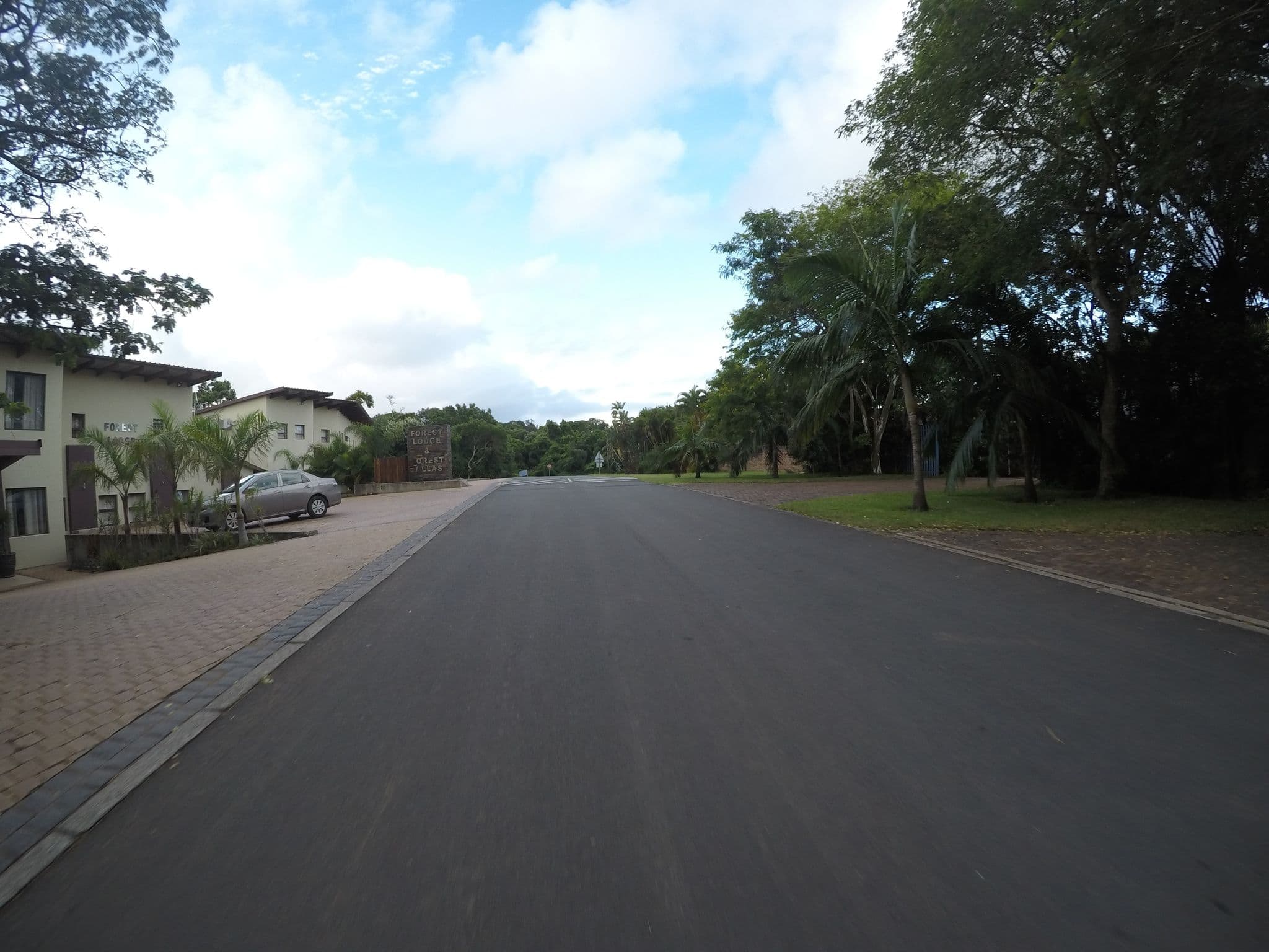 Street view near Rhino Coast B&B, Saint Lucia — © bergie (CC BY-SA · Mapillary)