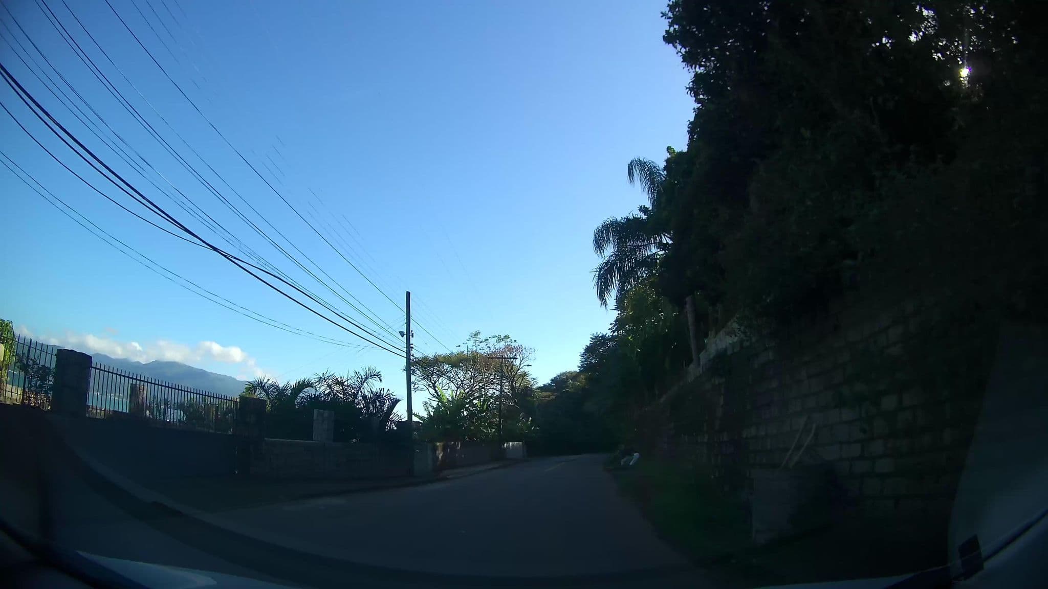 Street view near Casa Pé Na Areia do Ribeirão da Ilha, Pantano do Sul — © marciosampaio (CC BY-SA · Mapillary)