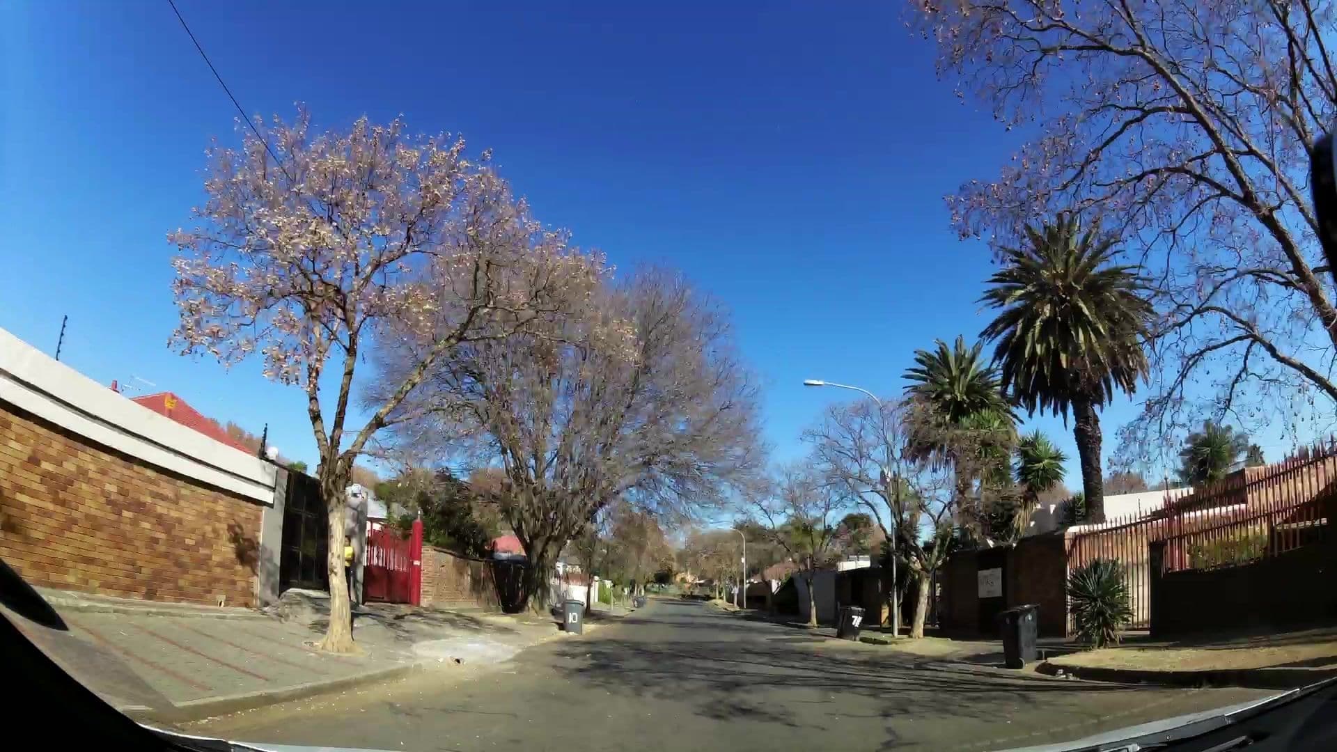 Street view near House on York, Johannesburg — © kaartcam (CC BY-SA · Mapillary)