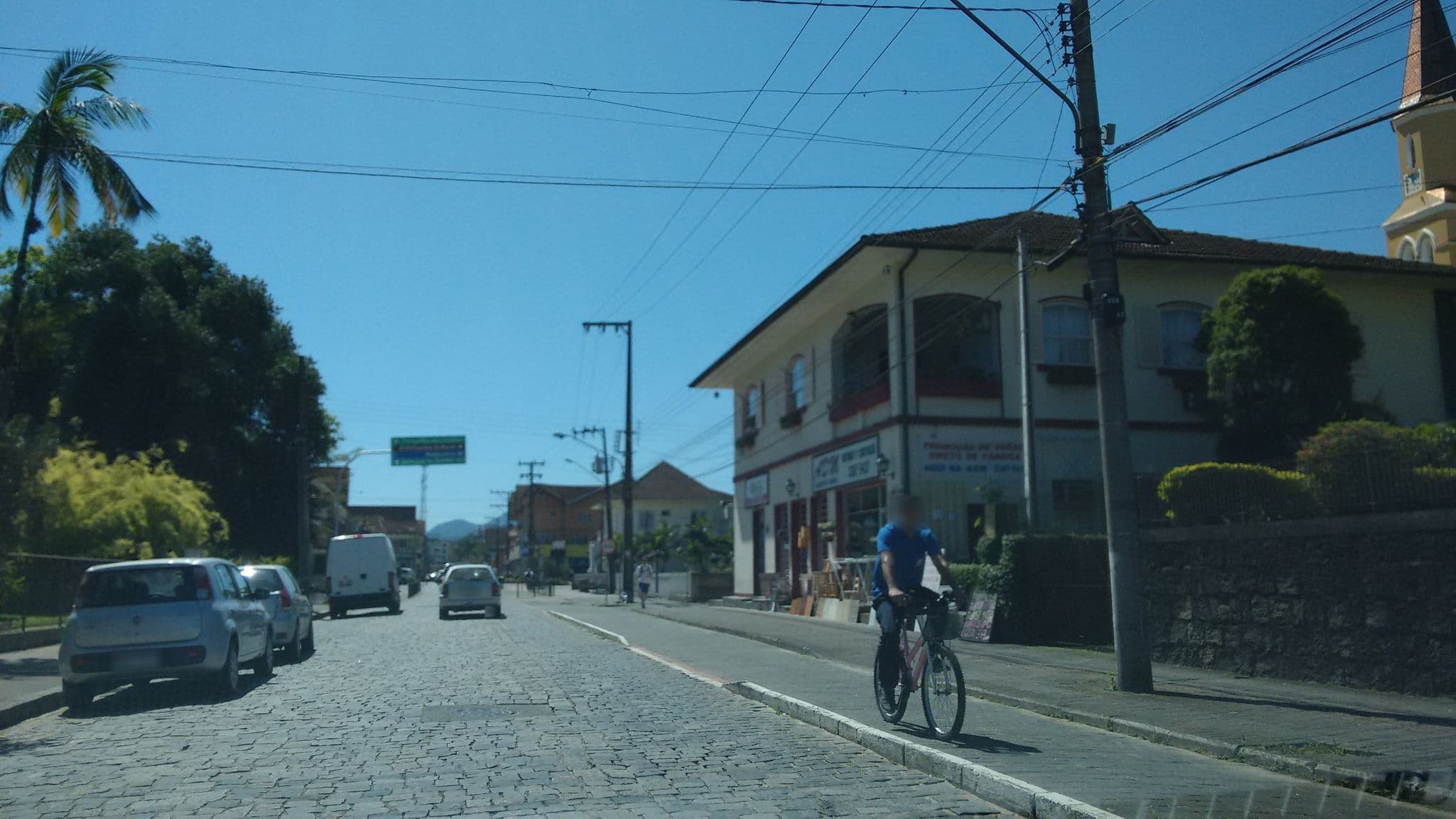 Street view near Pensão da Dona Chica, Pomerode — © alvarenga (CC BY-SA · Mapillary)