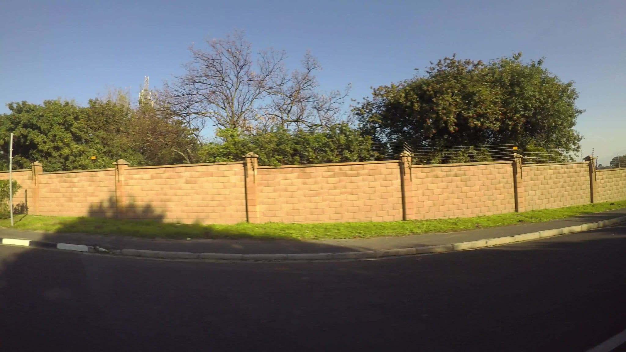 Street view near The Bloemhof Grill and Guesthouse, Durbanville — © kaartcam (CC BY-SA · Mapillary)
