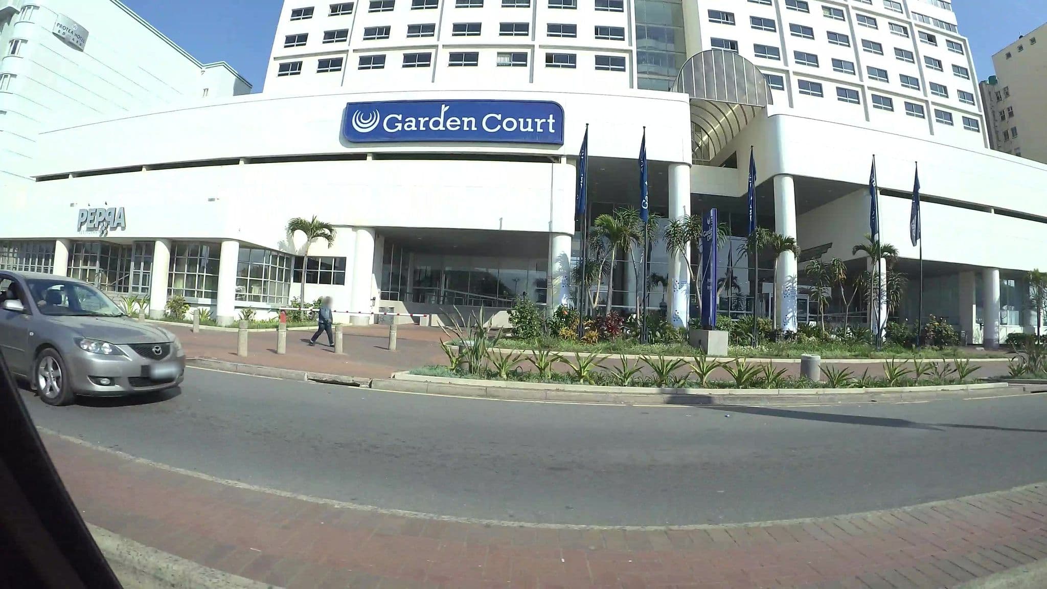 Street view near Garden Court Marine Parade, Durban — © kaart_3 (CC BY-SA · Mapillary)