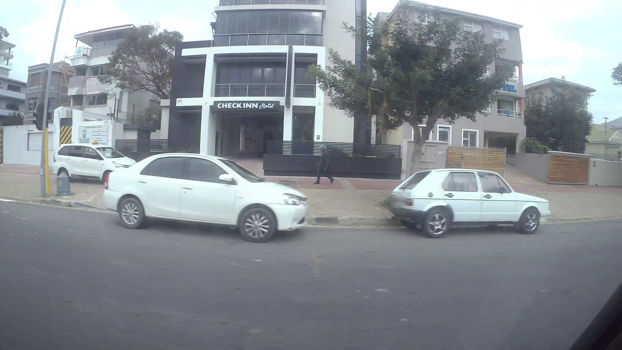 Street view near Sleep Easy Hotel, Cape Town — © kaart_3 (CC BY-SA · Mapillary)
