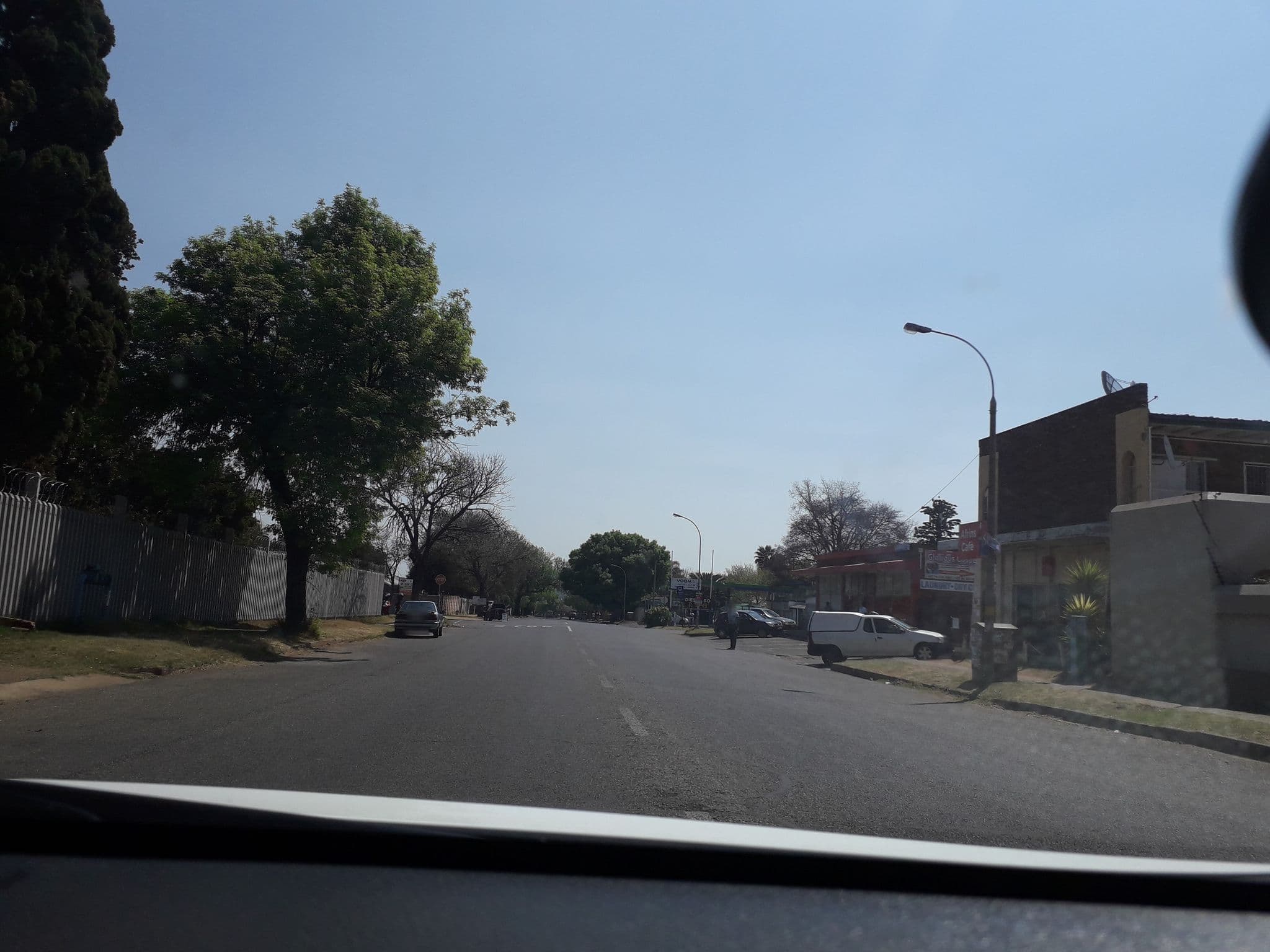 Street view near Pilot Inn Accomodation, Modderfontein — © ralebipi (CC BY-SA · Mapillary)