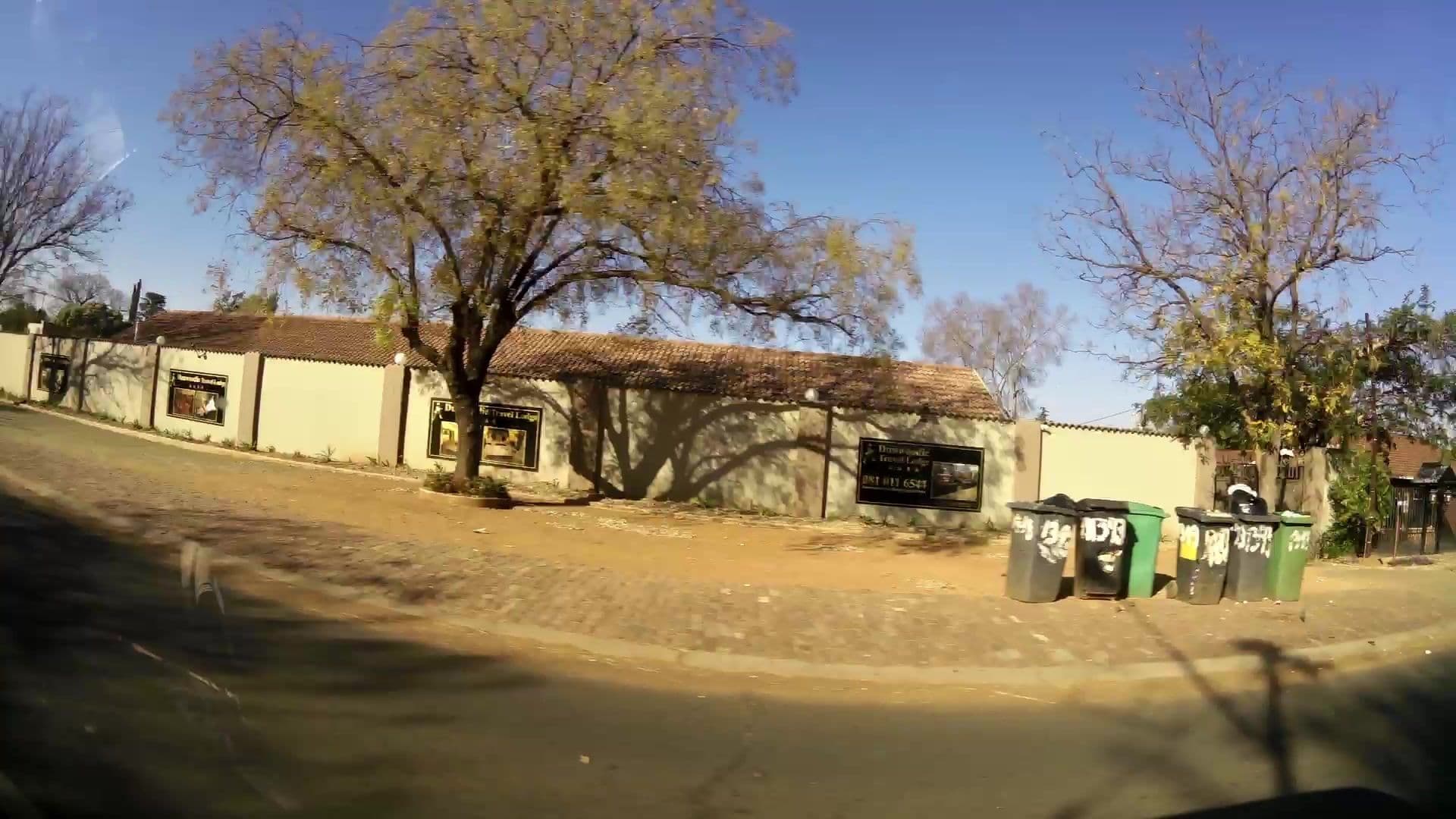 Street view near Dunwoodie Travel lodge, Pretoria
