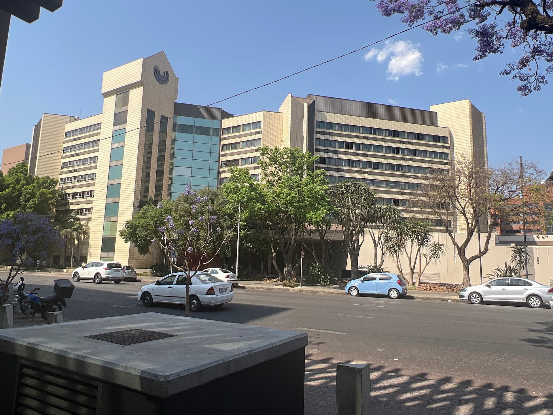 Southern Sun Pretoria;Southern Sun (via Wikimedia Commons, CC BY-SA 3.0)