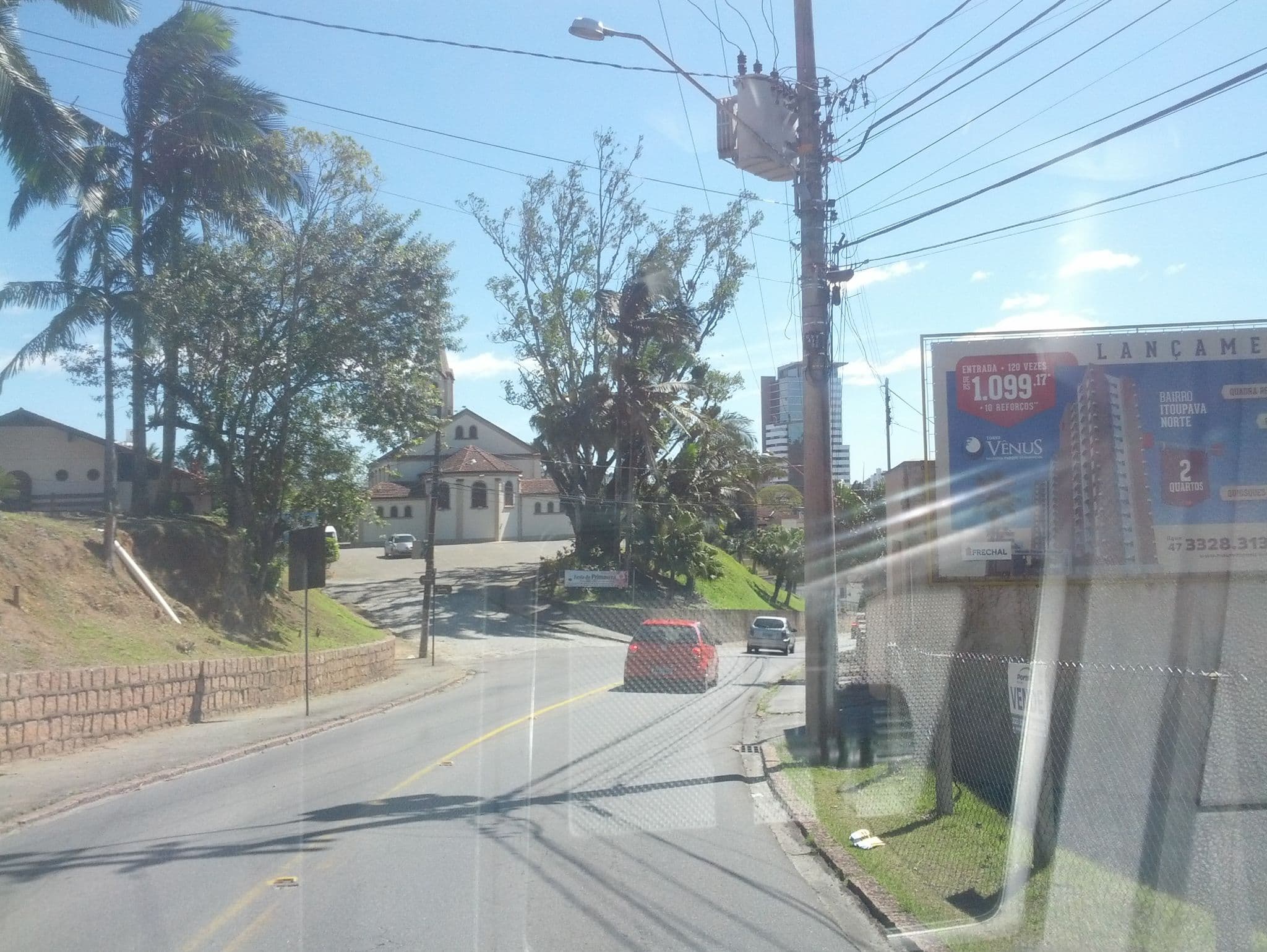 Street view near Pouse Bem, Blumenau — © adrianojbr (CC BY-SA · Mapillary)