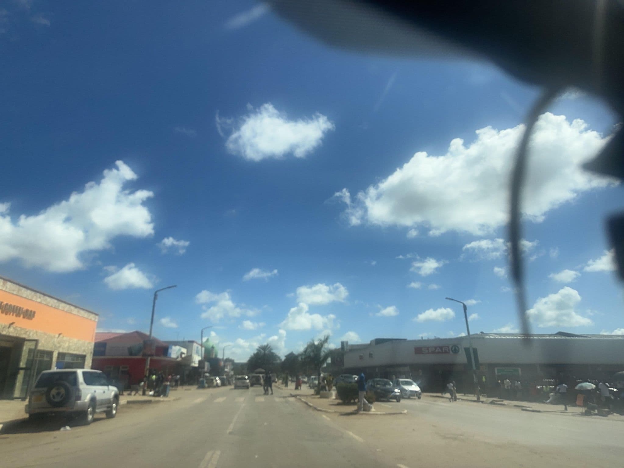 Street view near Shamba Hotel, Kwekwe — © dakaraiht (CC BY-SA · Mapillary)