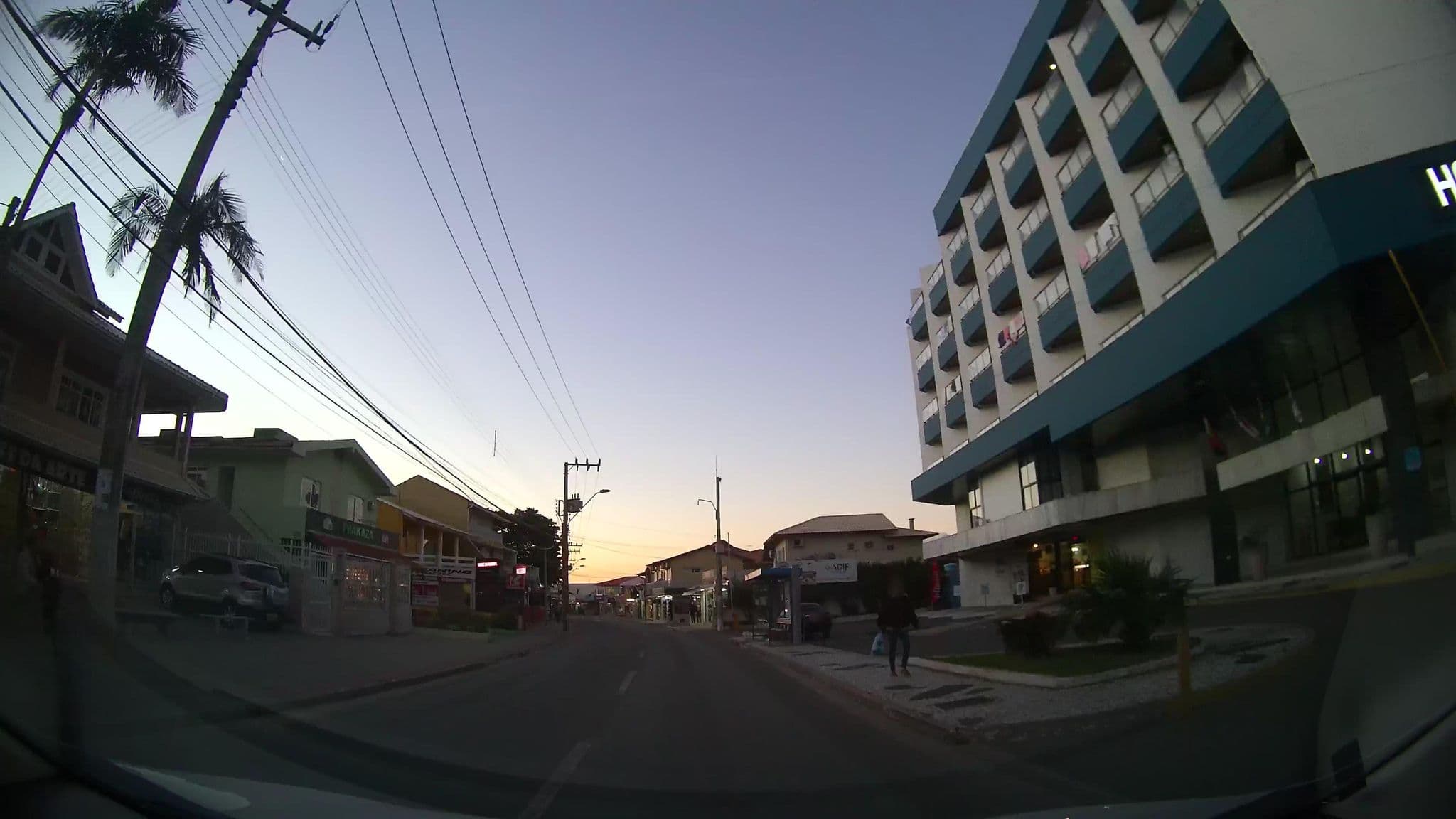 Street view near Ingleses Praia Hotel, Itacorubi — © marciosampaio (CC BY-SA · Mapillary)