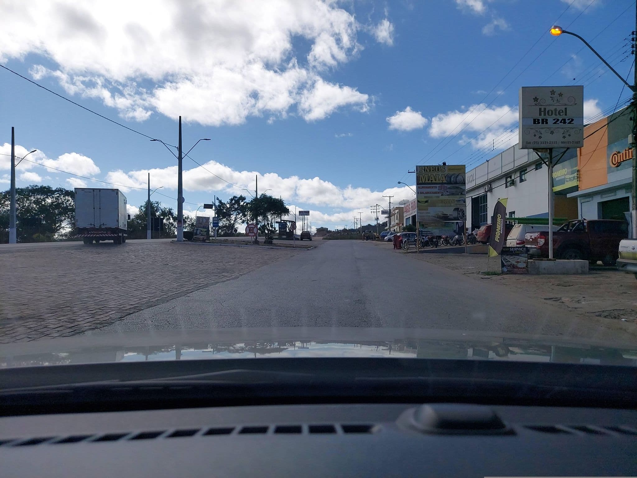 Street view near Hotel BR 242, Seabra — © georgenqueiroz (CC BY-SA · Mapillary)