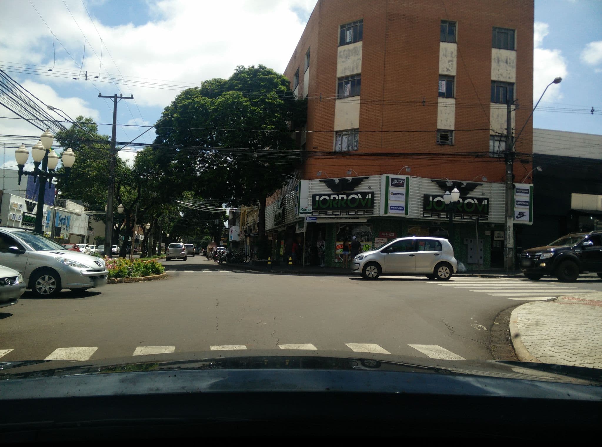 Street view near Edificio Napoli, Campo Mourão — © gmagno (CC BY-SA · Mapillary)