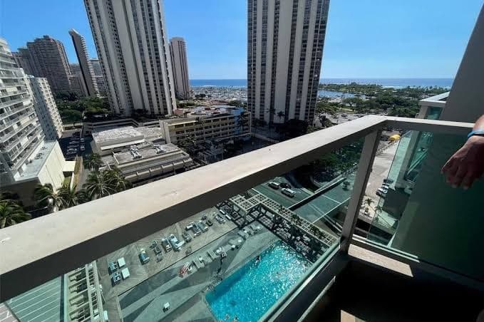 Ala Moana Hotel by Sandra Ocean view and balcony BEST RATE, Hotel in Ala Moana
