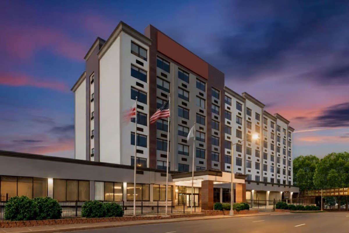 Holiday Inn Express & Suites Washington DC - Noma by IHG, Hotel in Brentwood Village