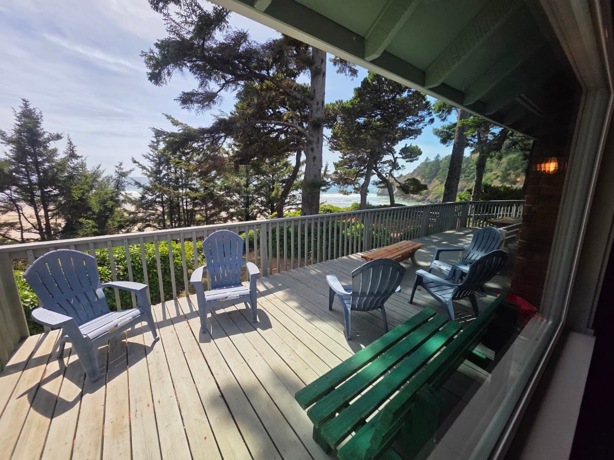 Seakrest Lodge, Hotel in Agate Beach