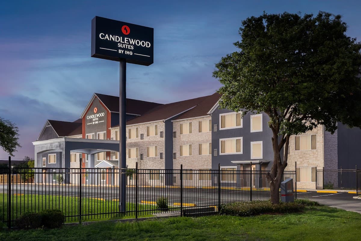 Candlewood Suites Near Fort Sam Houston San Antonio, Hotel in Windcrest