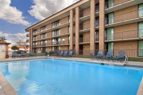 Pear Tree Inn Northeast - San Antonio, Hotel in Windcrest