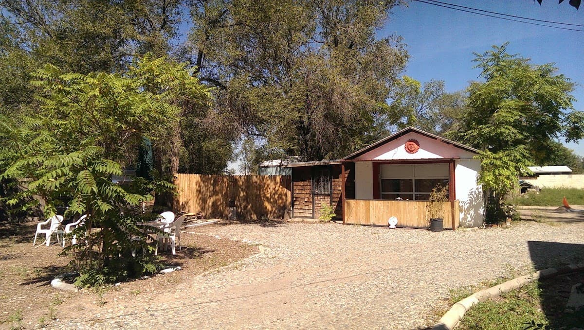 Blackbeard's Hideaway, Bed & Breakfast in Albuquerque