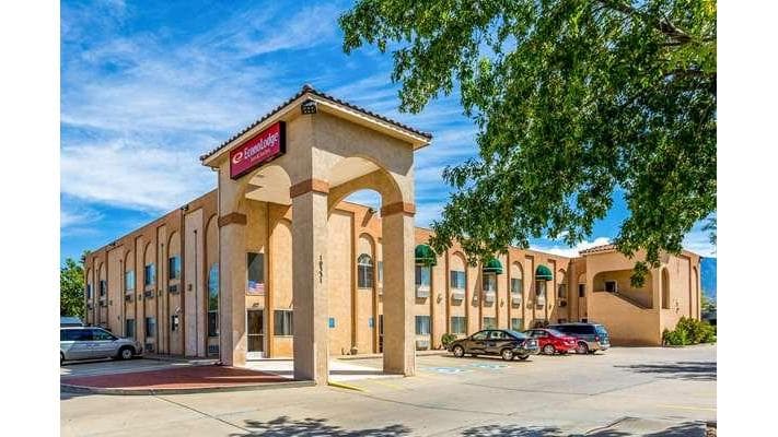 Econo Lodge Inn & Suites Albuquerque East I-40 Eubank Exit, Hotel in Carnuel