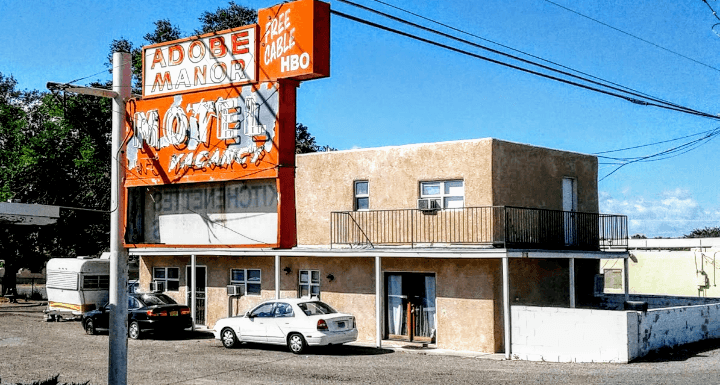 Adobe Manor Apartments, Hotel in Albuquerque