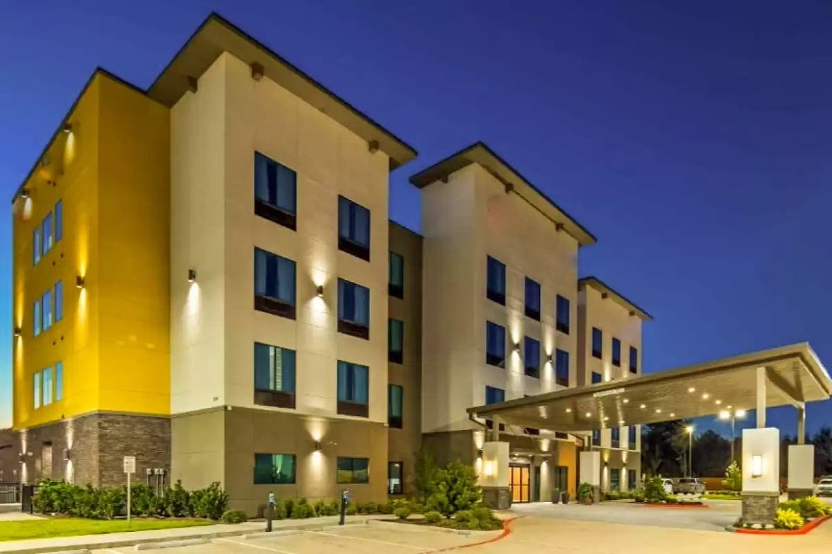 Comfort Inn & Suites Houston I-45 North - IAH, Hotel in Aldine