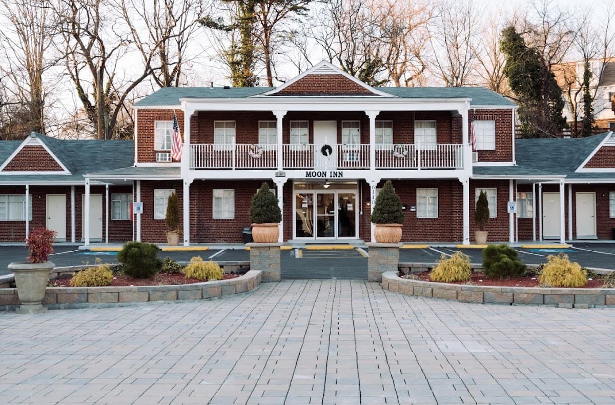 Moon Inn Hotel, Hotel in Belle Haven