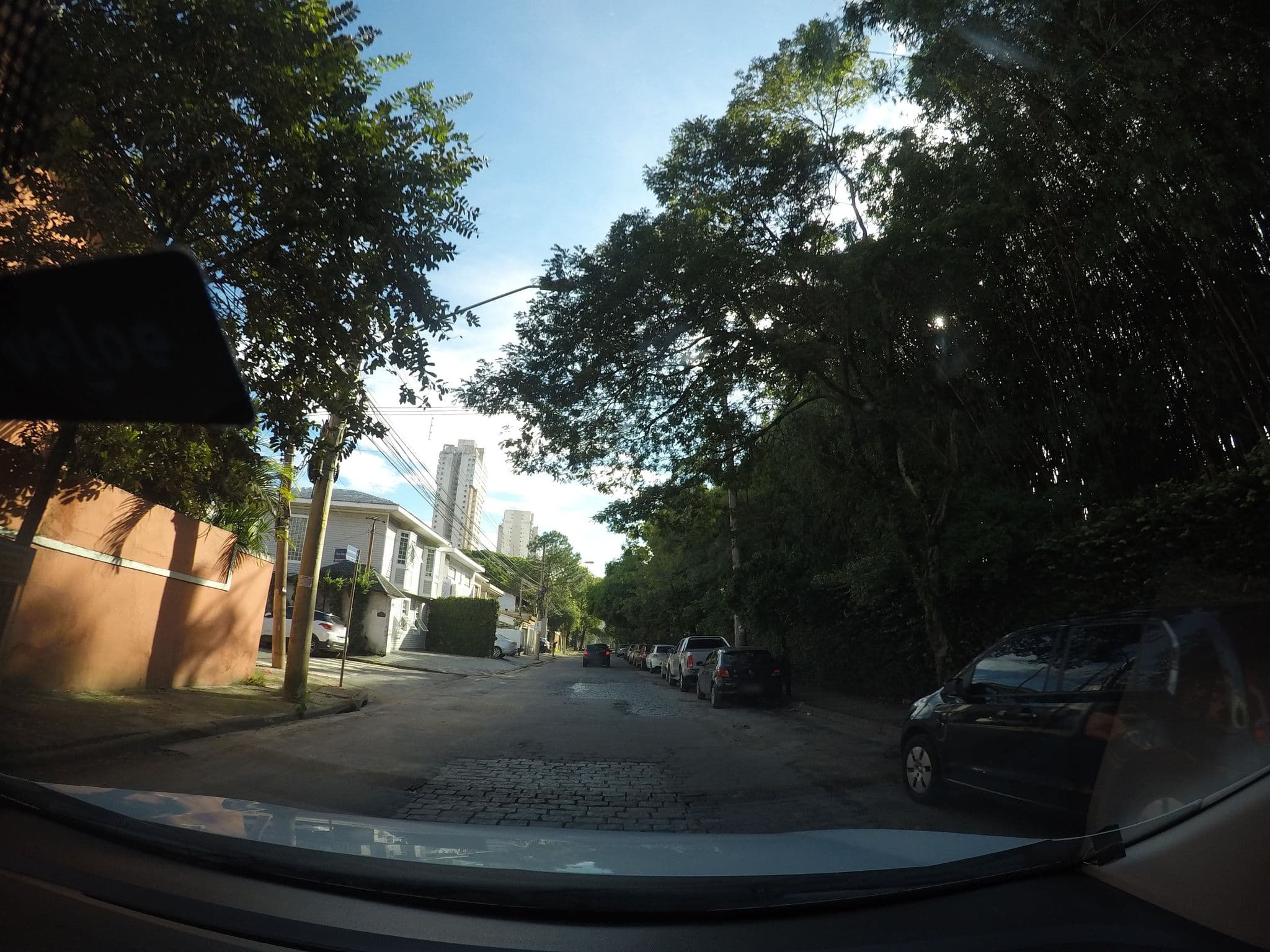 Street view near MF Flats Vila Olimpia, Itaim Bibi — © marciosampaio (CC BY-SA · Mapillary)