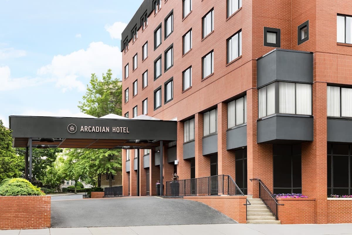 Arcadian Hotel, Hotel in Coolidge Corner