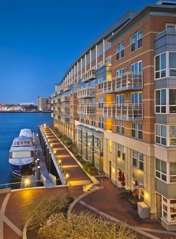 Battery Wharf Hotel Boston Waterfront, Hotel in North End