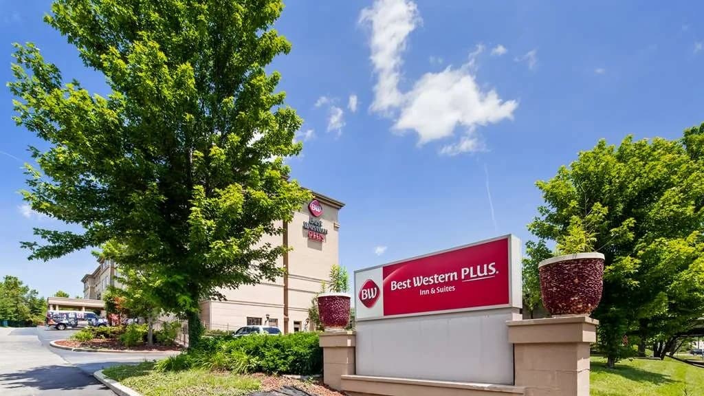 Best Western Plus Hannaford Inn & Suites, Hotel in Rossmoyne