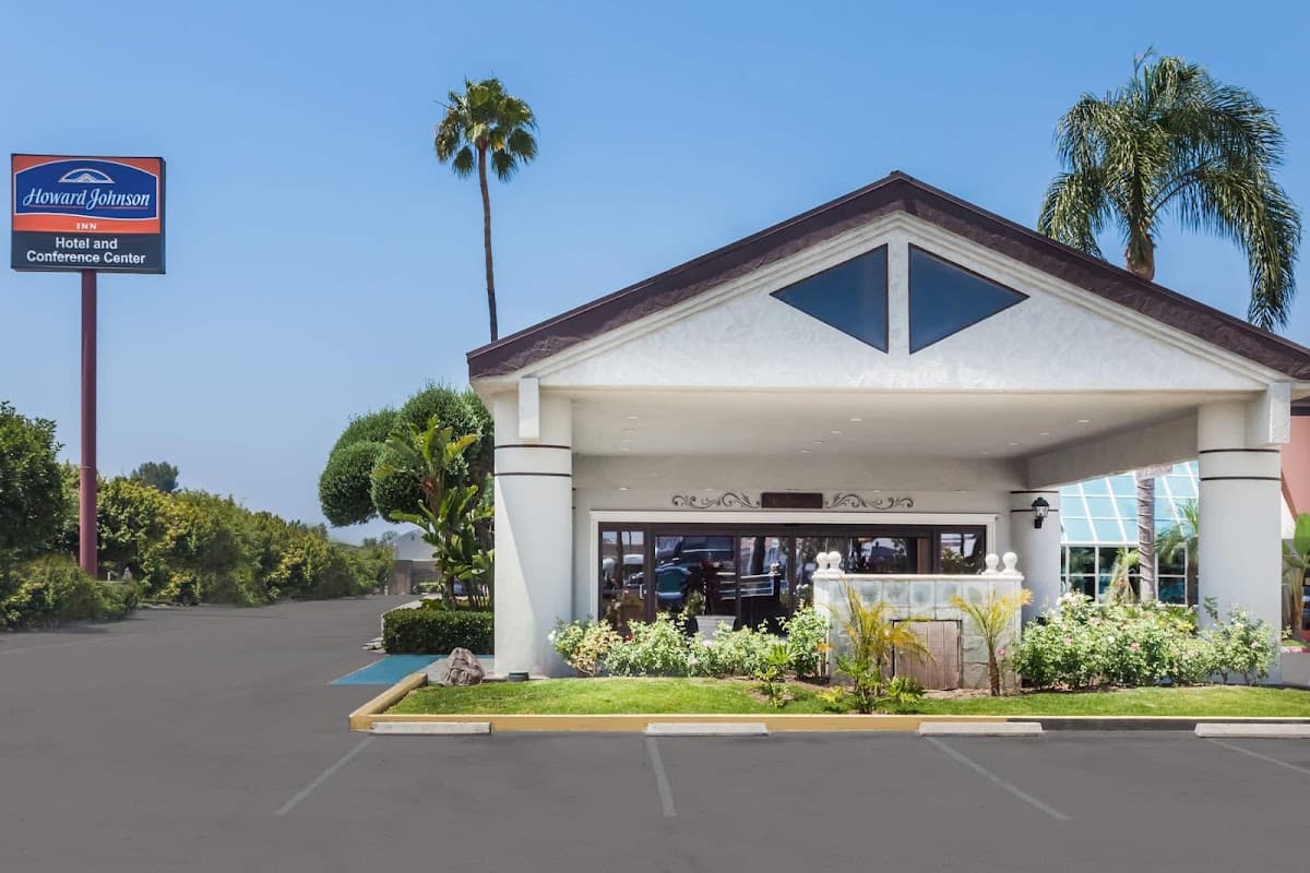 Howard Johnson by Wyndham Fullerton Anaheim Conference Cntr, Hotel in Fullerton