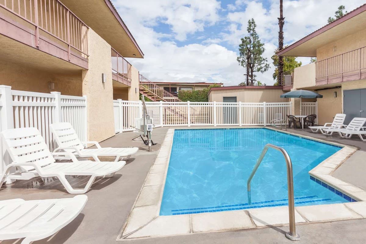 Days Inn by Wyndham Anaheim Near Convention Center, Hotel in Garden Grove