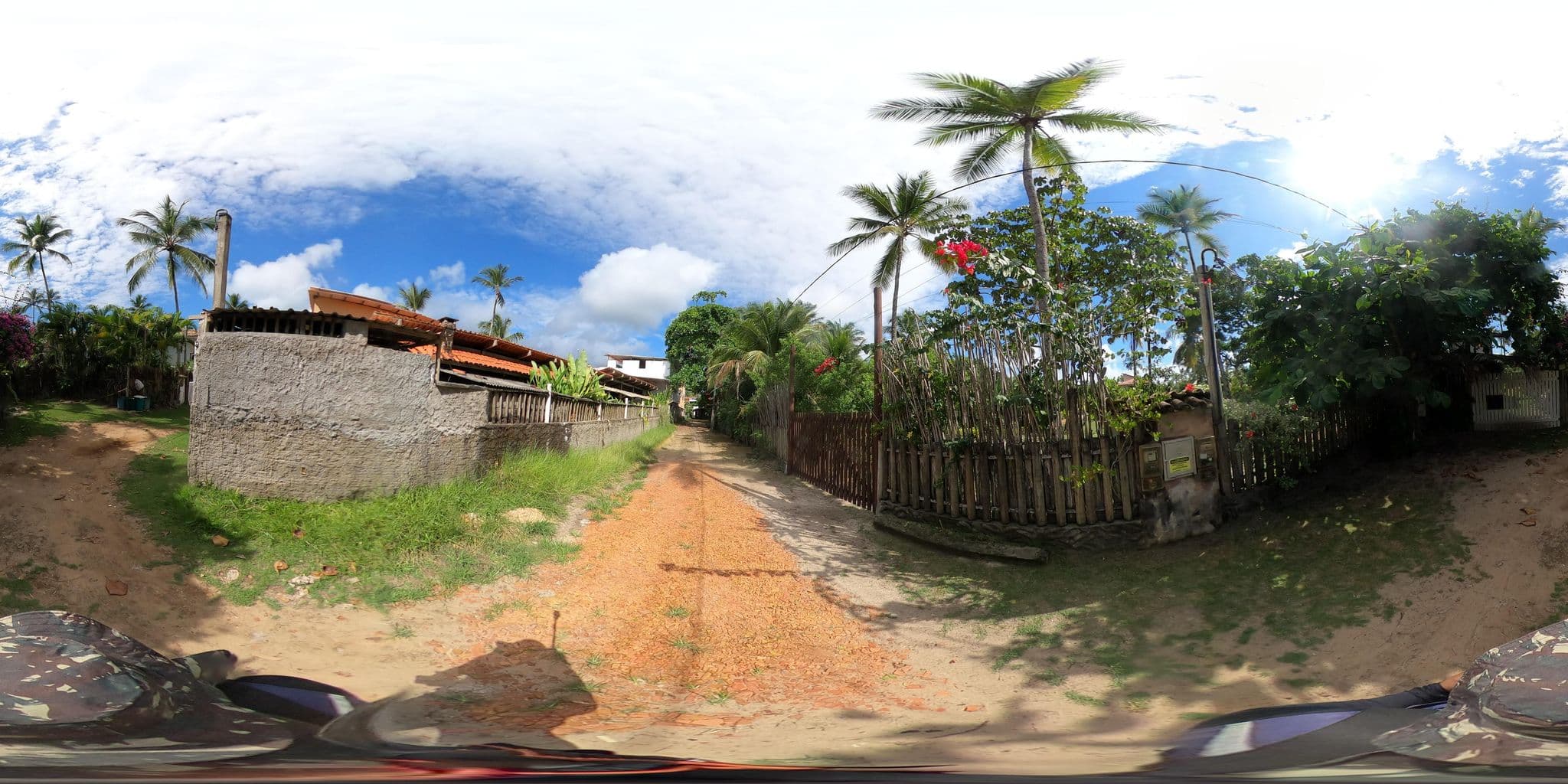 Street view near Aldeia Setemares Bangalôs - Praia do Sargi - Serra Grande, Itacaré — © mauriciomensura (CC BY-SA · Mapillary)