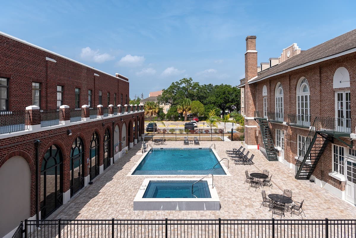 Holy Angels Bywater Hotel & Residences, Hotel in Arabi