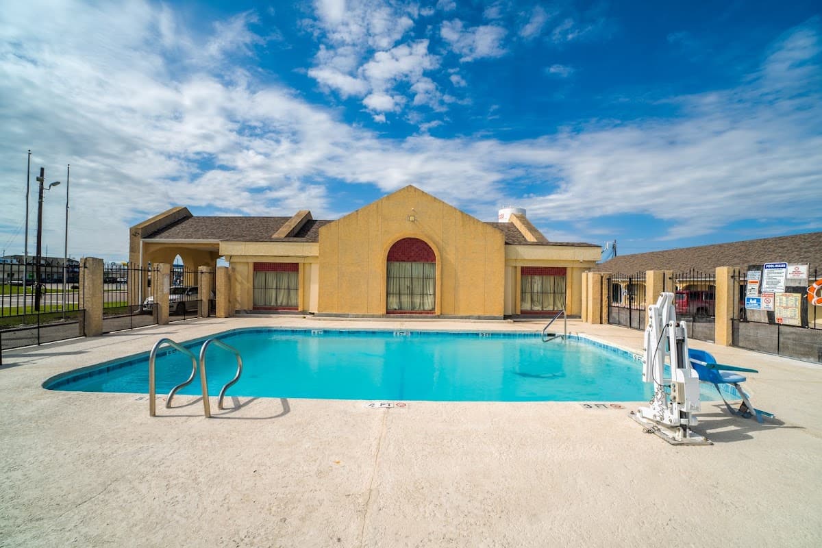 Aransas Bay Inn & Suites Corpus Christi by OYO, Hotel in Aransas Pass